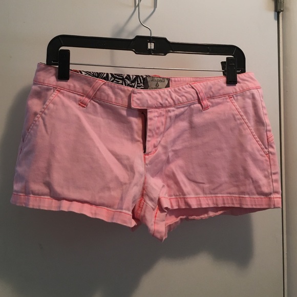 SOLD!!! Hot pink Volcom shorts size 7 - Picture 1 of 4
