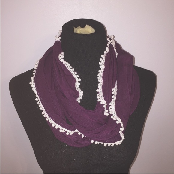 Purple infinity scarf - Picture 1 of 1