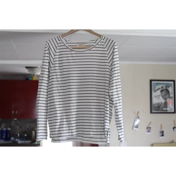 MADEWELL WHITE WITH BLACK STRIPED LONGSLEEVE small