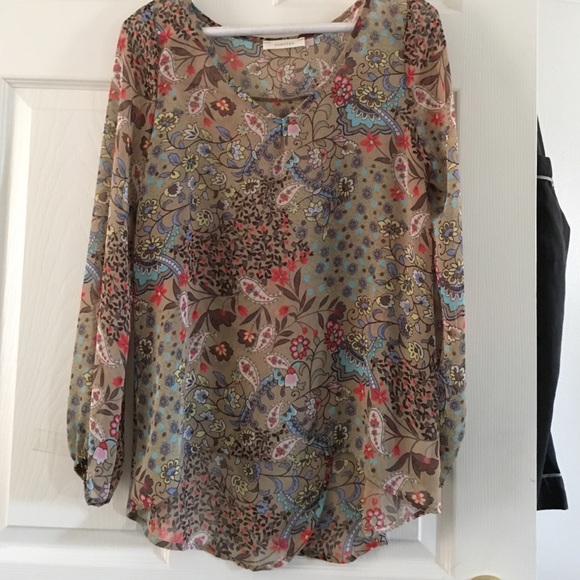Cute flower top