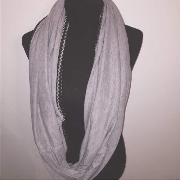 Reversible infinity scarf - Picture 2 of 3