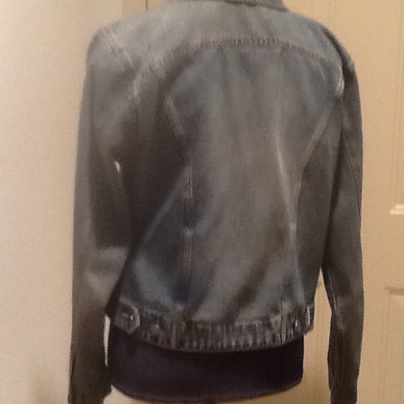 Cute Jean Jacket!! - Picture 2 of 2