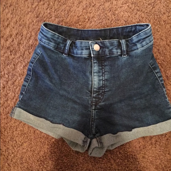 High waisted  shorts 2 hour sale 🎉❗️