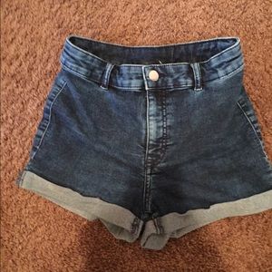 High waisted  shorts 2 hour sale 🎉❗️