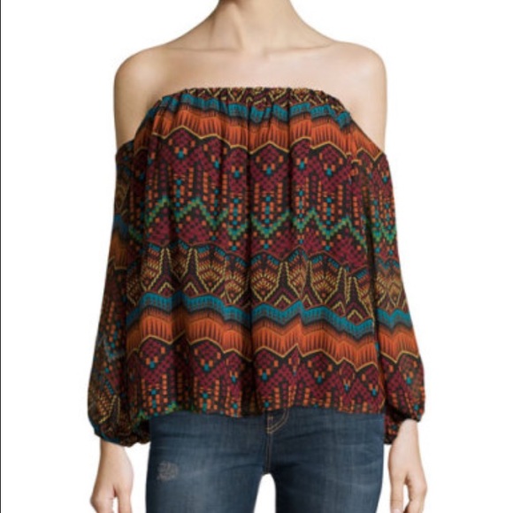 Multipattern off the shoulder top - Picture 1 of 4