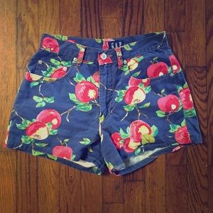 GAP Apple Print High-Waisted Shorts