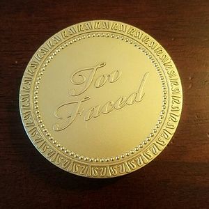 To faced snow bunny bronzer