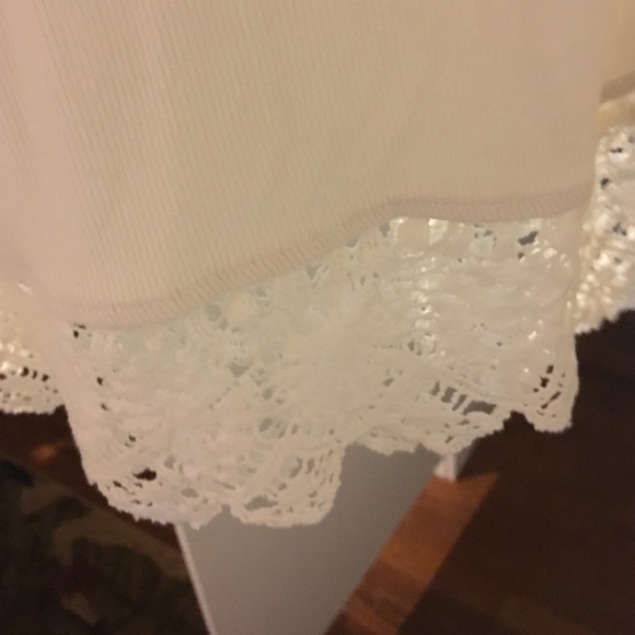 Blouse - Picture 2 of 3