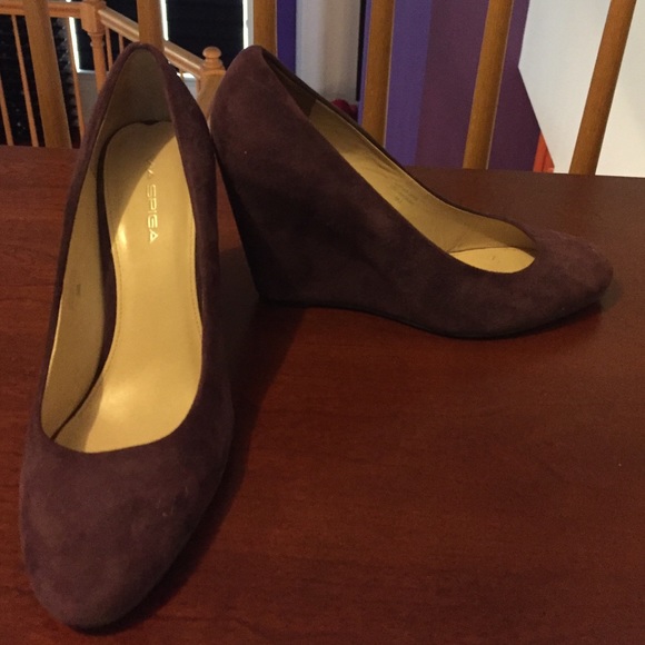 Purple Suede Vis Spiga gently worn wedges