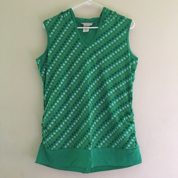 Sleeveless Hooded Shirt