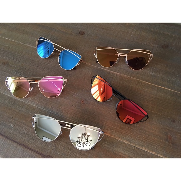 Rose Gold Mirrored Cat Eye Sunglasses - Picture 2 of 2