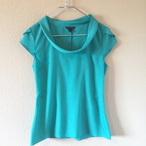 Banana Republic Outlet shirt