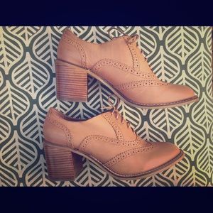 Steve Madden leather Jaavaa Oxfords