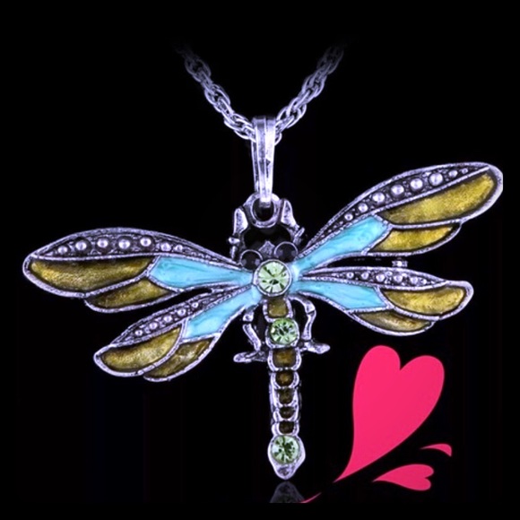 Jewelry - Dragonfly necklace 💥💥