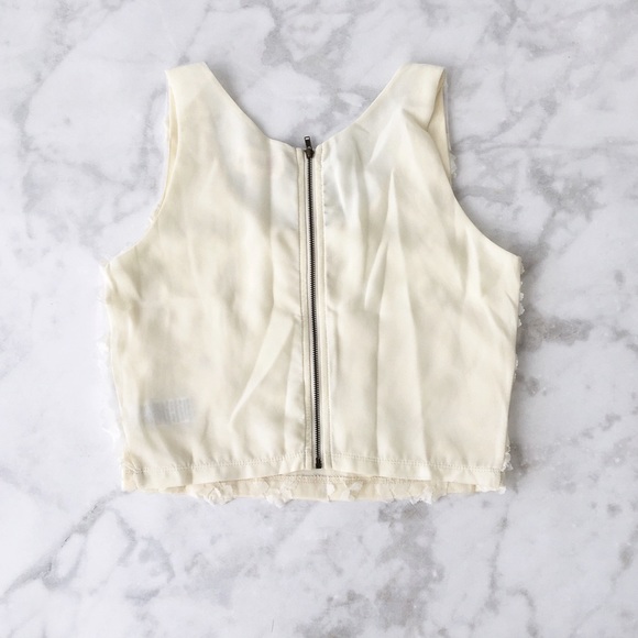 ▫️LAST 1▫️IVORY ROSE TEXTURE CROP - Picture 2 of 3