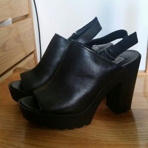 ONE DAY SALE! Steve Madden heels