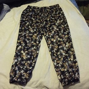 Lounge pants with a funky design