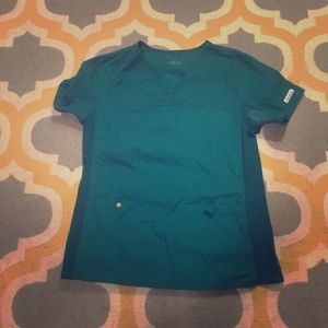 Cherokee flexibles scrub top