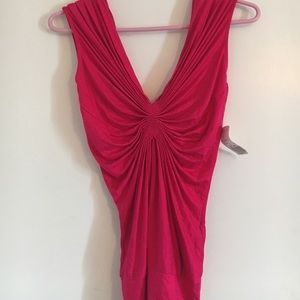 NWT forever 21 fuchsia sleeveless top