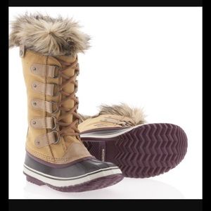 Joan of Arctic Sorel Boots