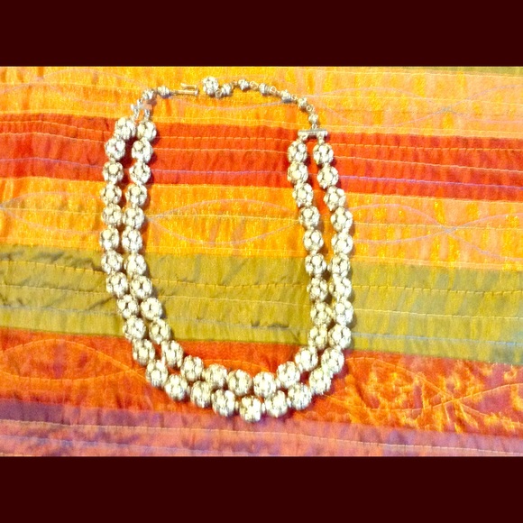 Vintage Necklace & Earrings - Beautiful!