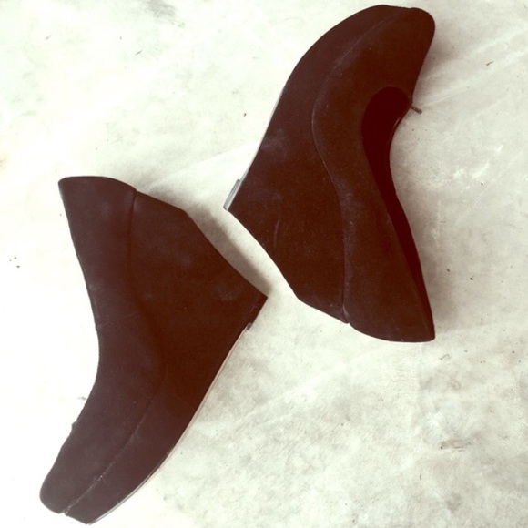 NEW! Black Suede Wedge - 8 - Dolce Vita - Picture 2 of 4