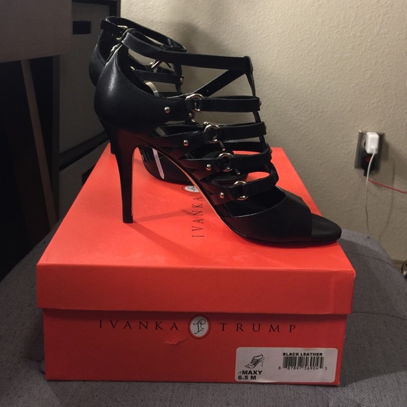 Ivanka trump Maxy heels size 6.5 nwt