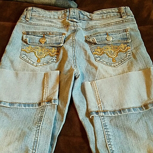 Capris - Picture 3 of 3