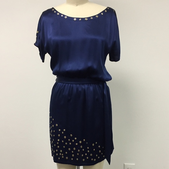 Blue silk with gold gold detail