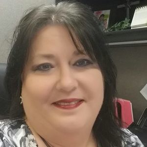 Meet your Posher, Paula