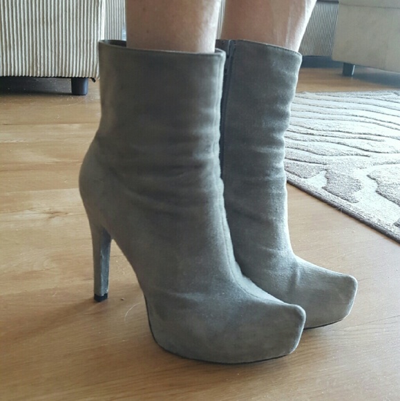 Gorgeous Authentic Suede Platform Booties