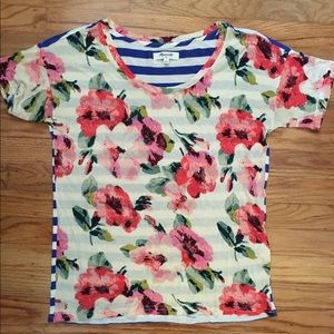 Madewell short sleeve shirt. Very soft and comfy.