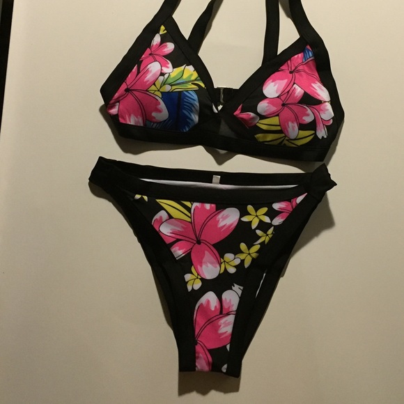 Floral  bikini set sw277 - Picture 2 of 3