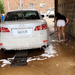 Meet your Posher, Anita