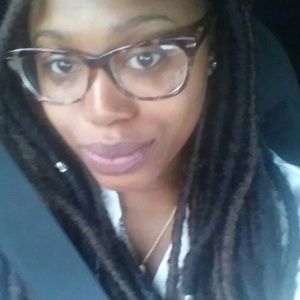 Meet your Posher, Veronica