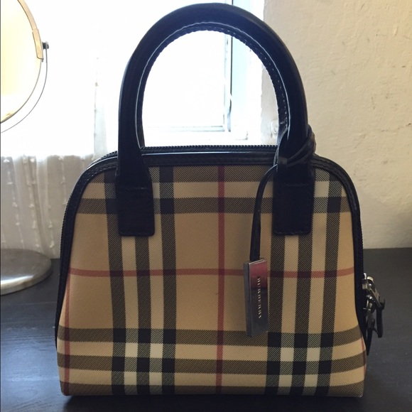 Small Burberry Purse