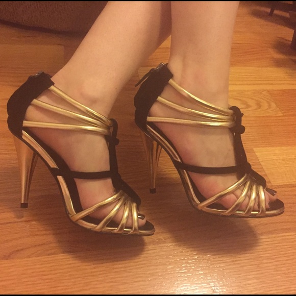 Zara Black and Gold Sandals - Picture 3 of 4