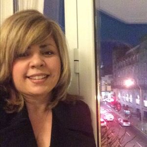 Meet your Posher, Ana