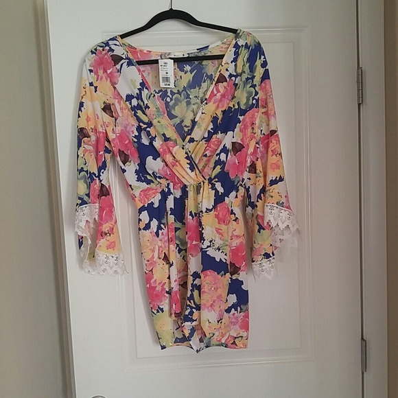 BNWT floral shorts romper - Picture 1 of 2