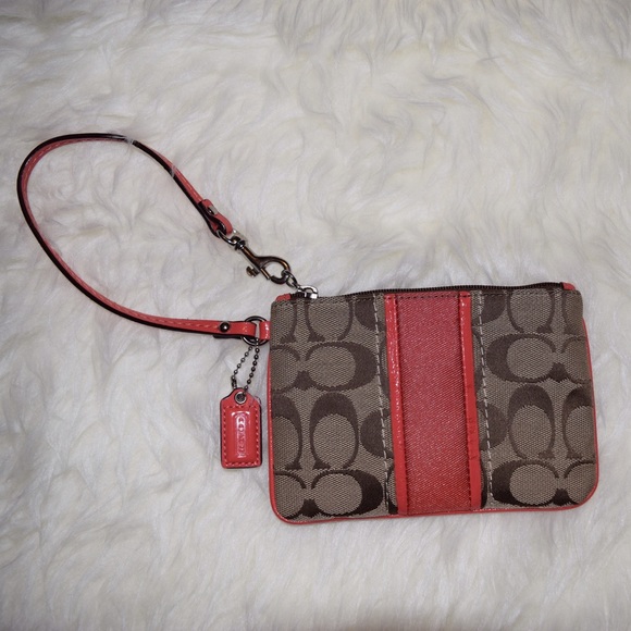 Coach Handbags - FINAL PRICE 🔸Brown/Coral Coach Wristlet