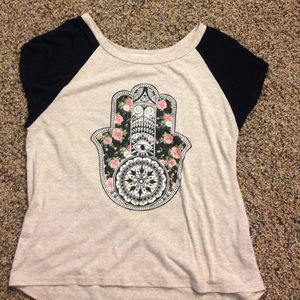 Hamsa graphic tee