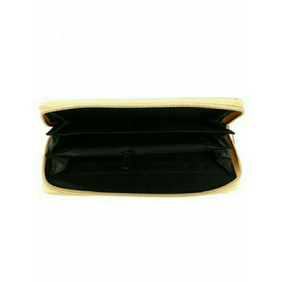 Pineapple checkbook wallet NWT - Picture 2 of 2