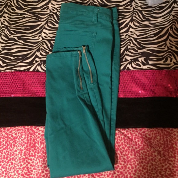Forever 21 skinny jeans