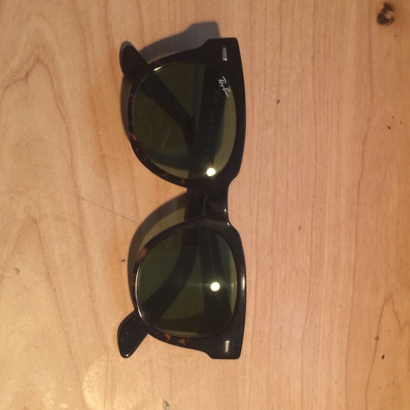 ray ban sunglasses