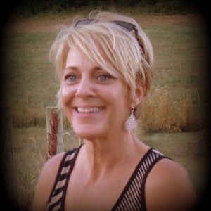 Meet your Posher, Candi