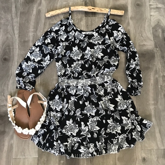 NEW Sassy Cold off shoulder floral summer dress - Picture 5 of 5