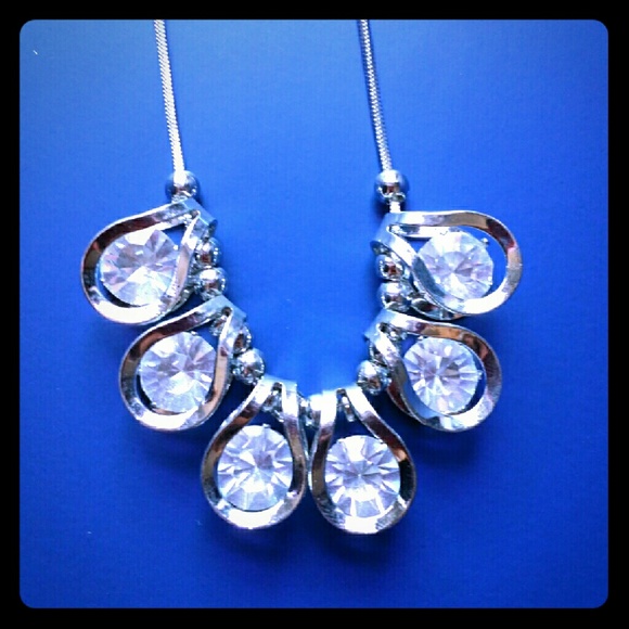 High Quality New Fashion Silver Plated Necklace
