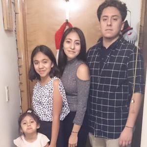 Meet your Posher, Adriana