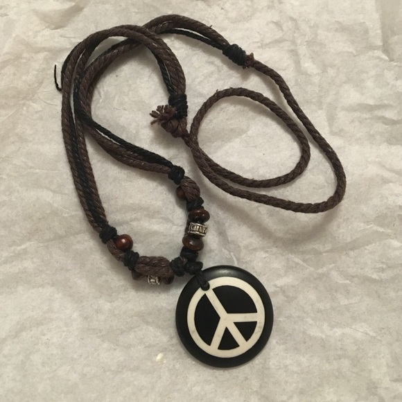 Adjustable peace sign necklace