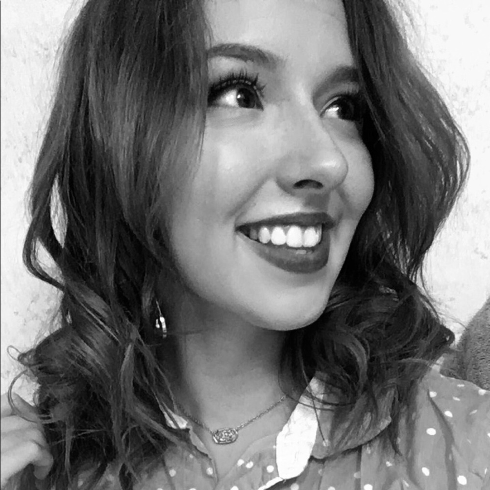 Meet your Posher, Carrie